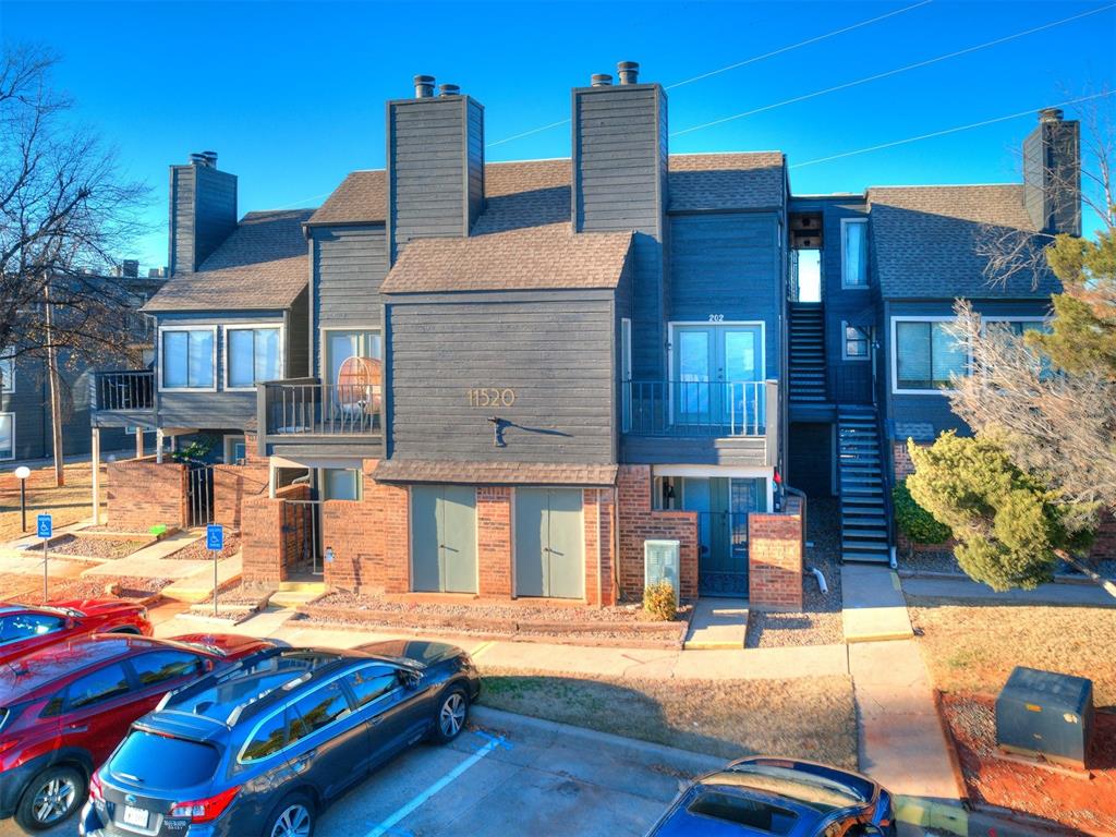 11520 N May Avenue Unit: C205