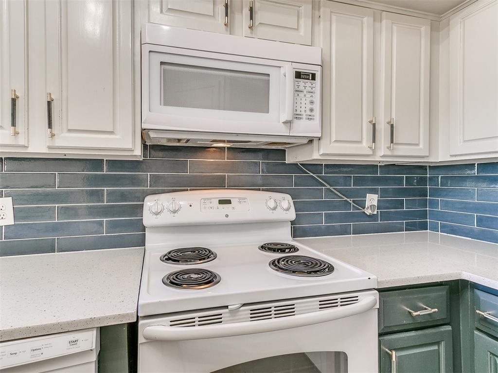 11520 N May Avenue Unit: C205