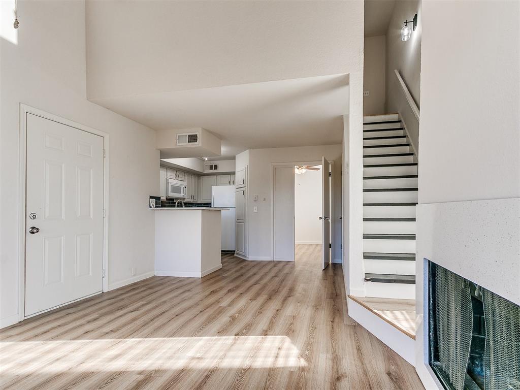11520 N May Avenue Unit: C205