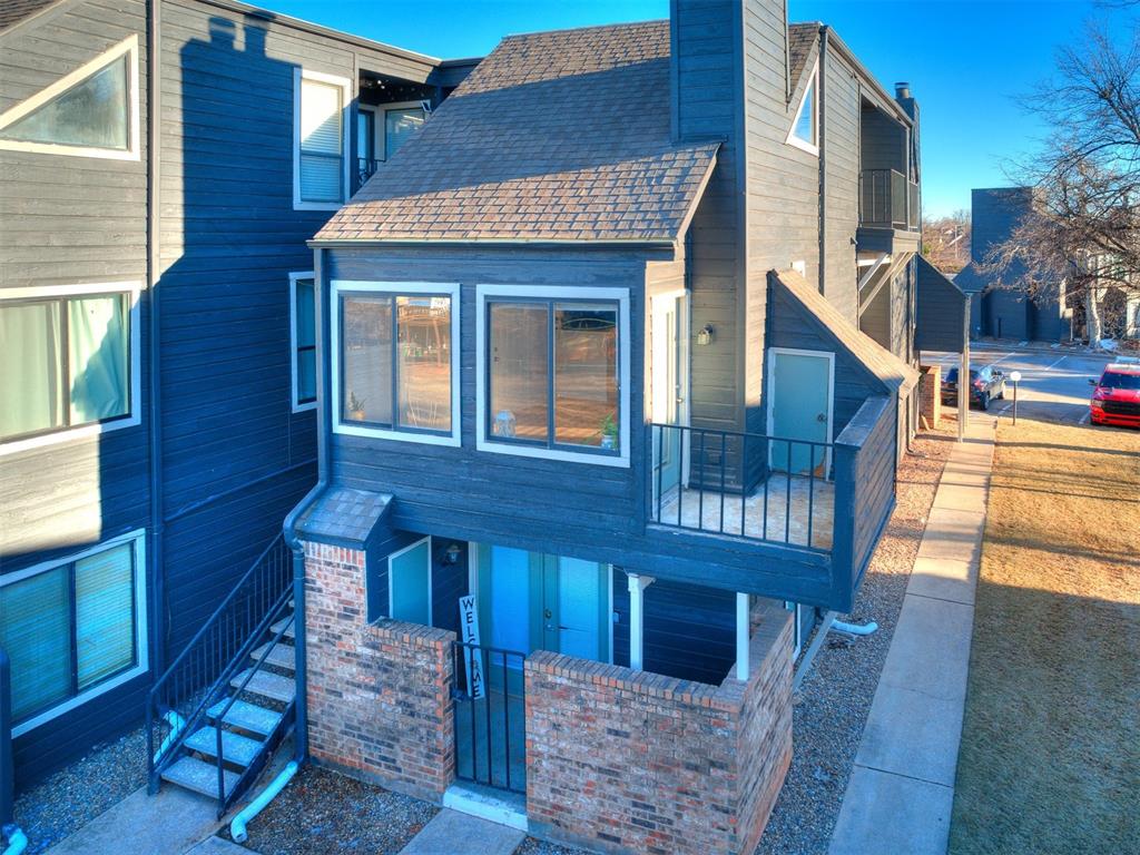 11520 N May Avenue Unit: C205