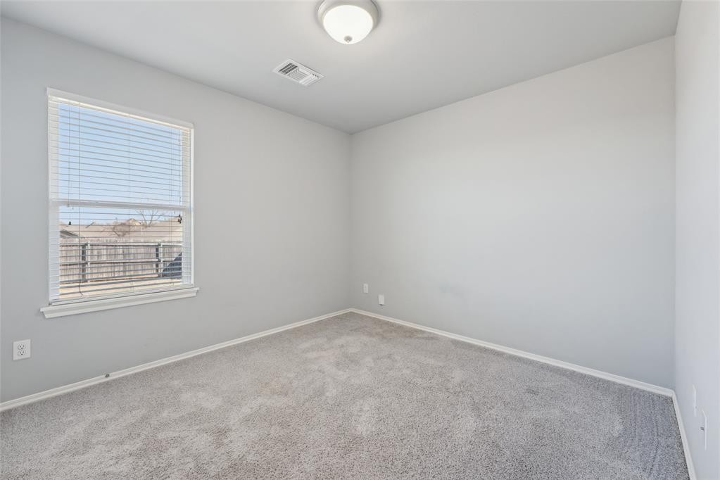 2908 S Fountain Grass Road