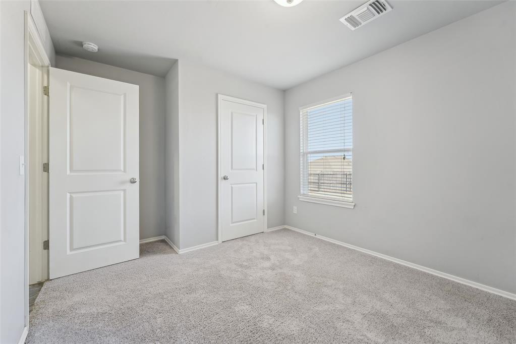 2908 S Fountain Grass Road