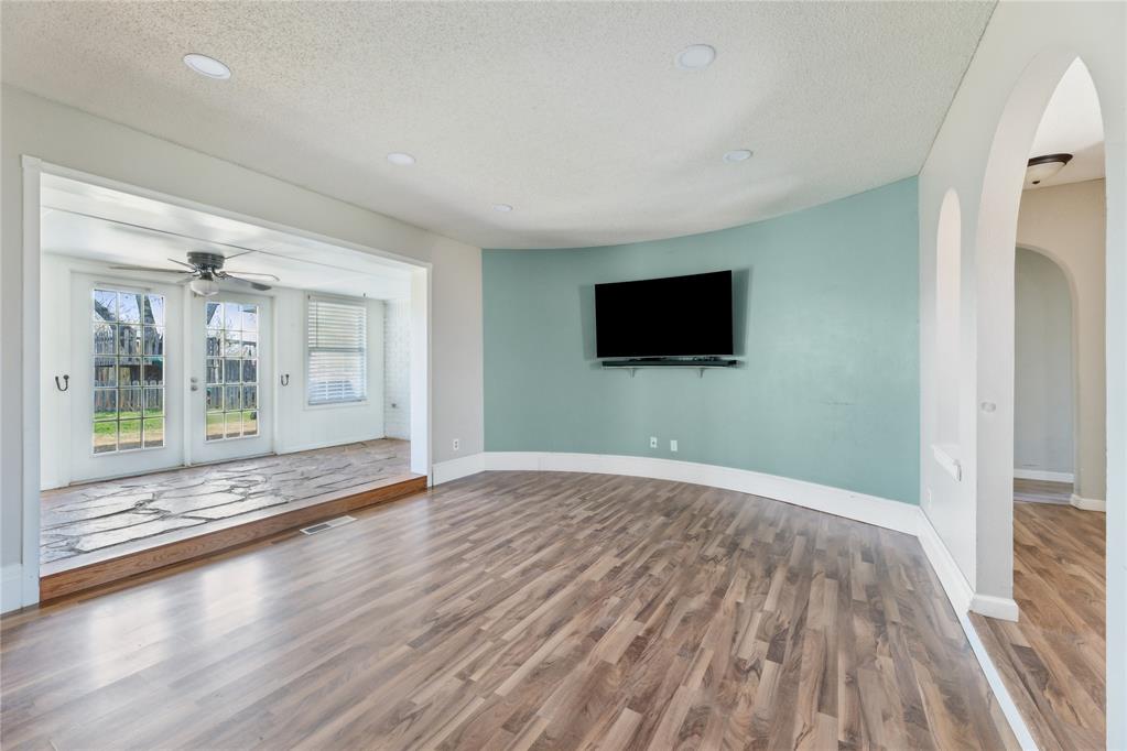 705 Park Drive