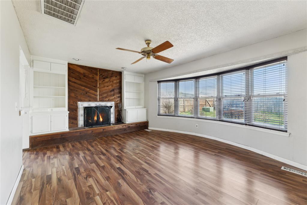 705 Park Drive