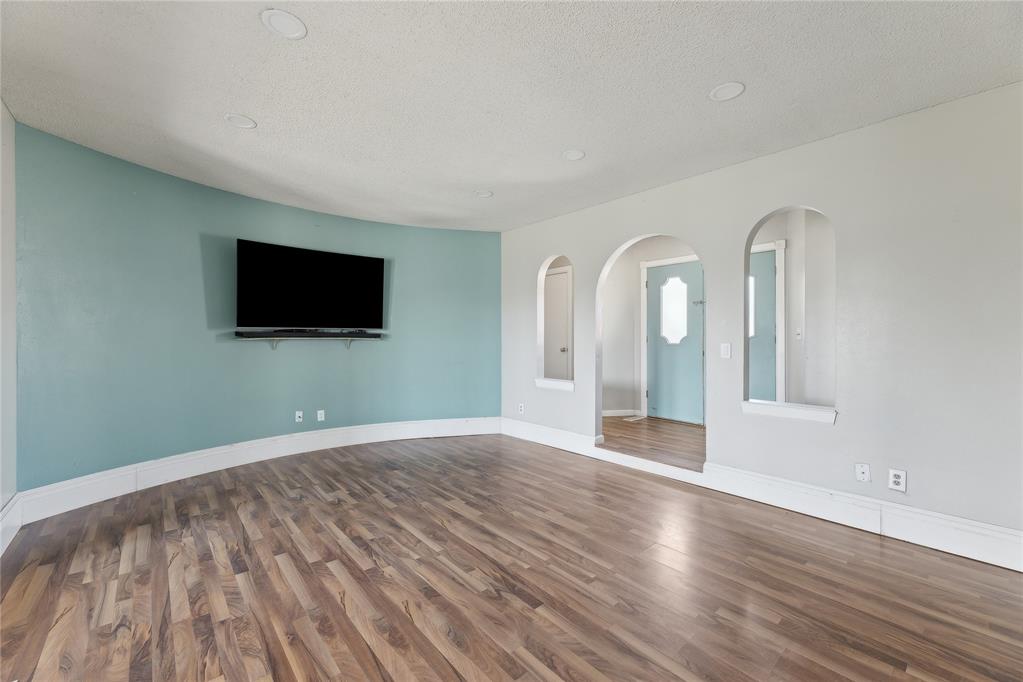 705 Park Drive