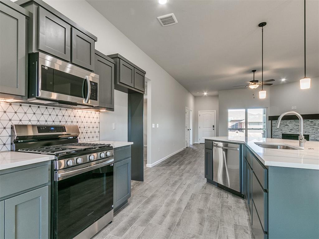 1113 Acacia Creek Drive