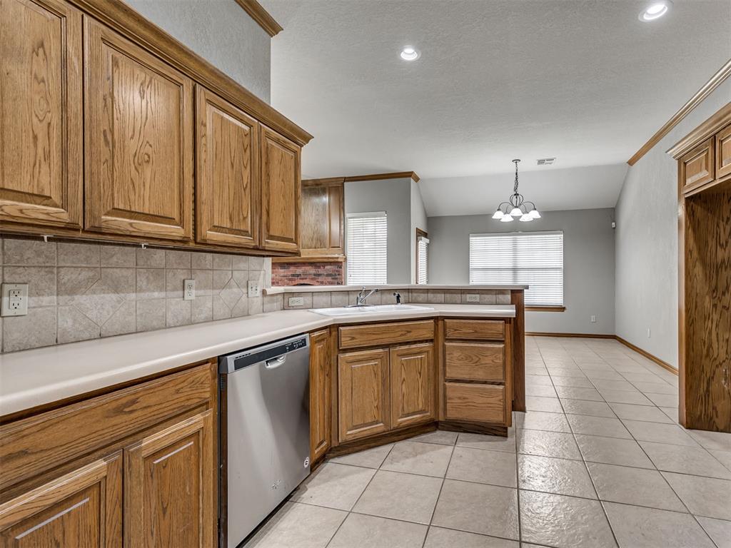 10620 NW 41st Street