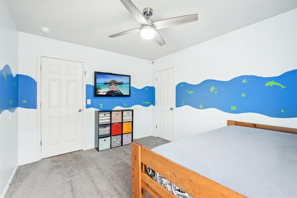 538 W Ava Drive