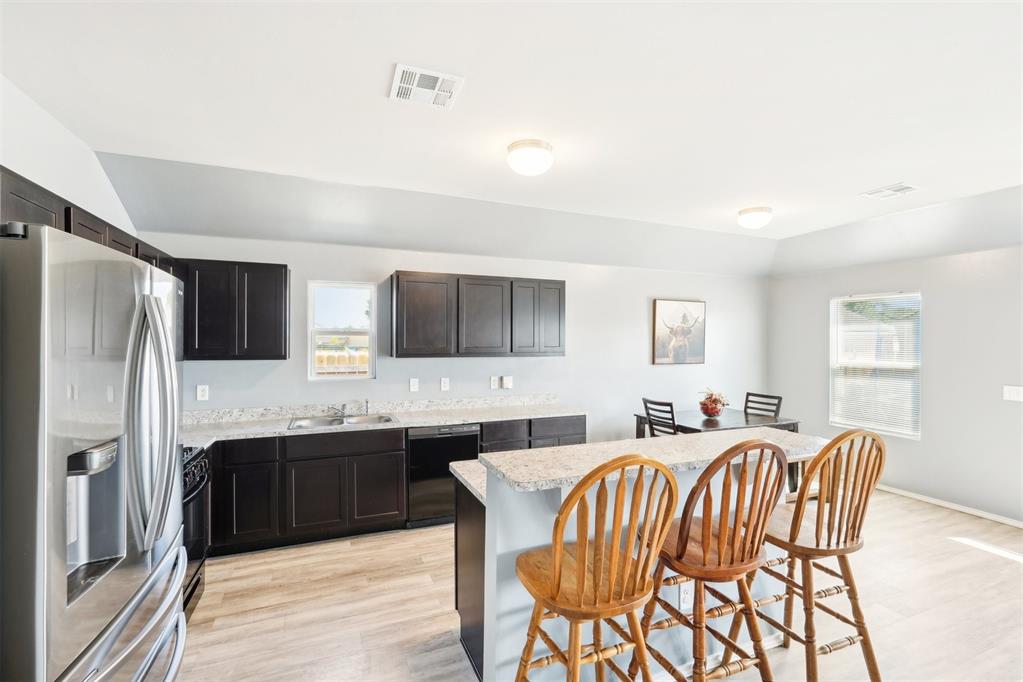 538 W Ava Drive