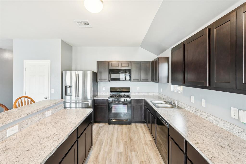 538 W Ava Drive