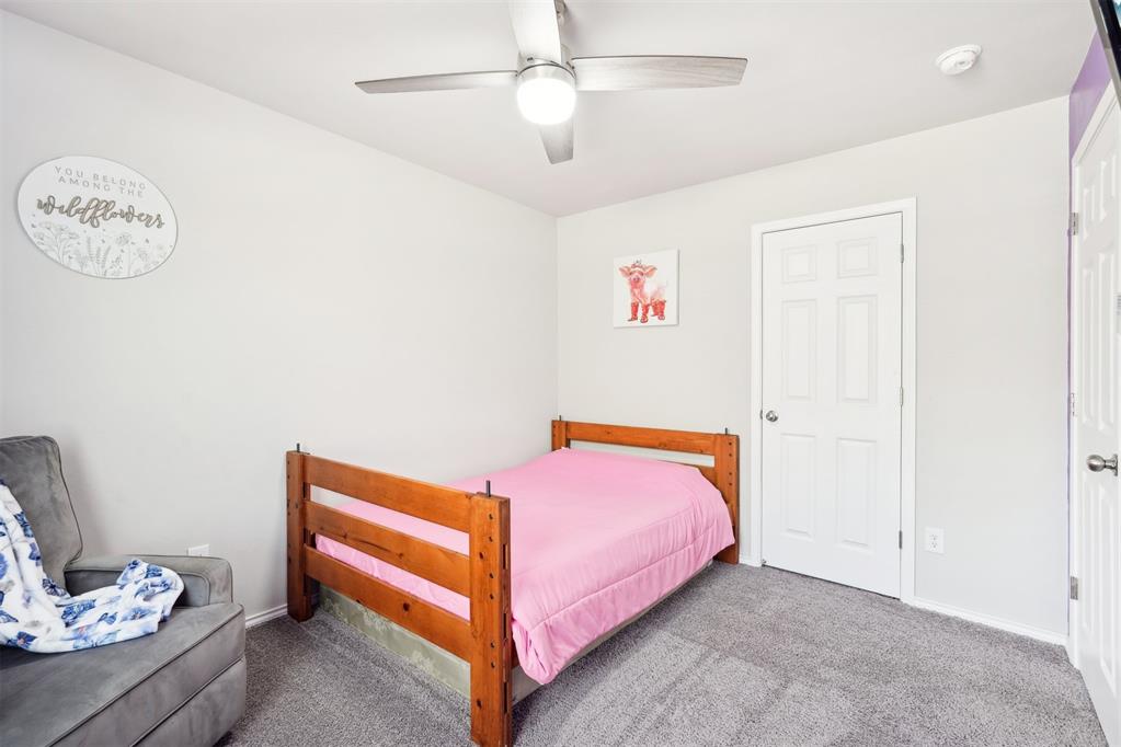 538 W Ava Drive