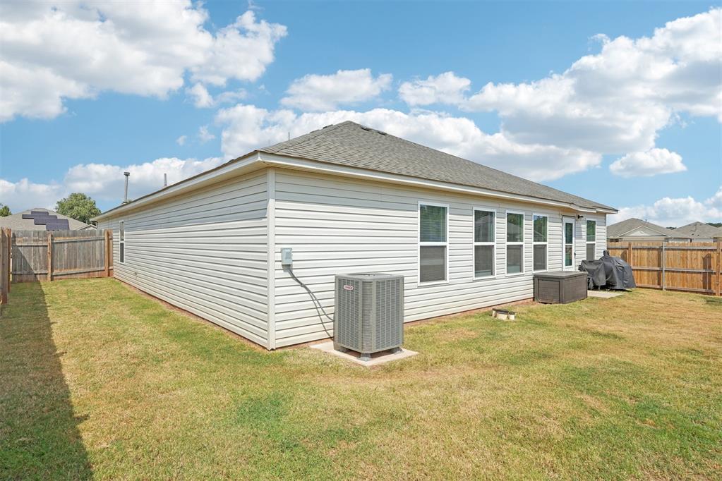 538 W Ava Drive
