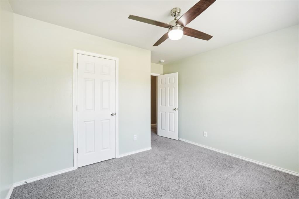 538 W Ava Drive