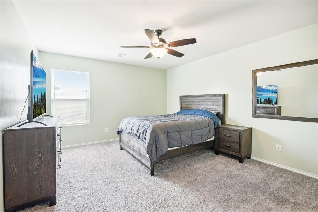 538 W Ava Drive