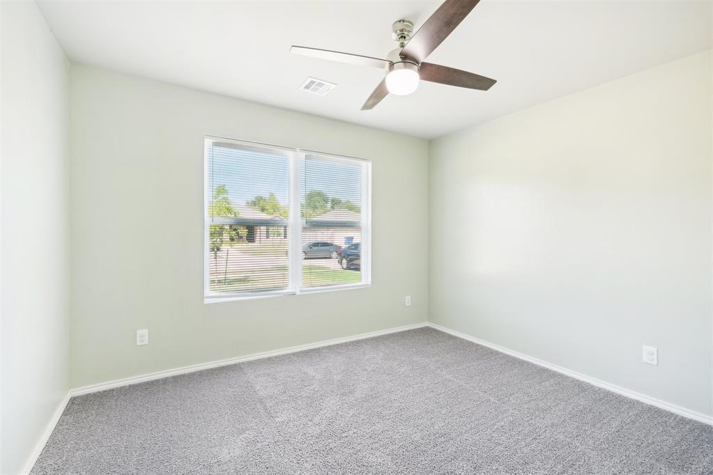 538 W Ava Drive