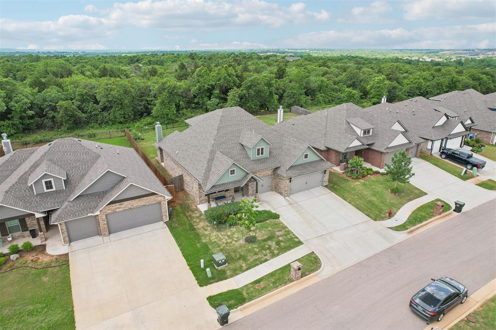 8400 Poplar Drive