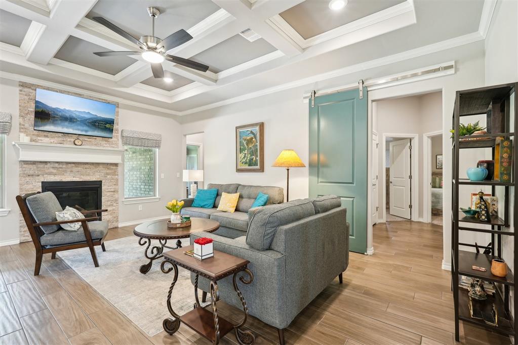 8400 Poplar Drive