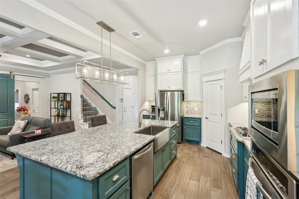 8400 Poplar Drive