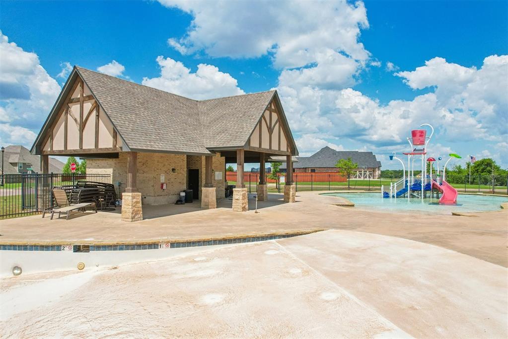 8400 Poplar Drive