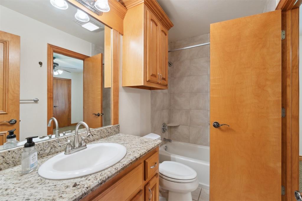 20455 Deer Hollow Drive