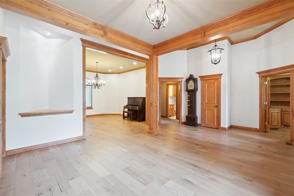 20455 Deer Hollow Drive