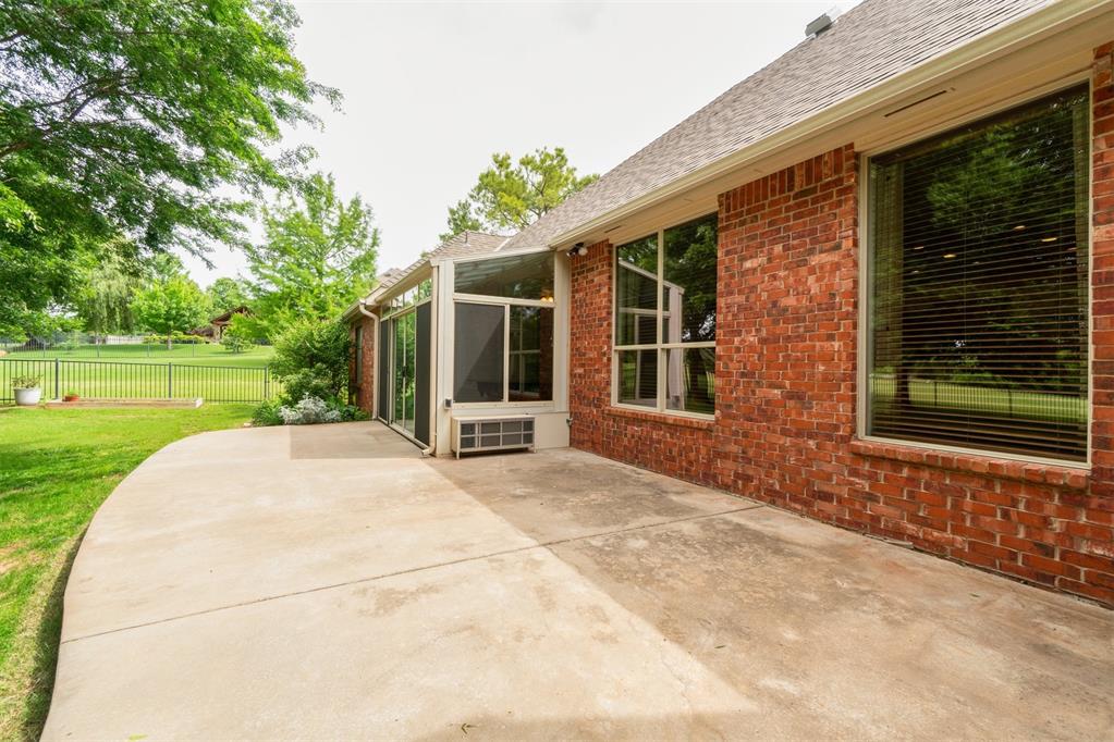 20455 Deer Hollow Drive