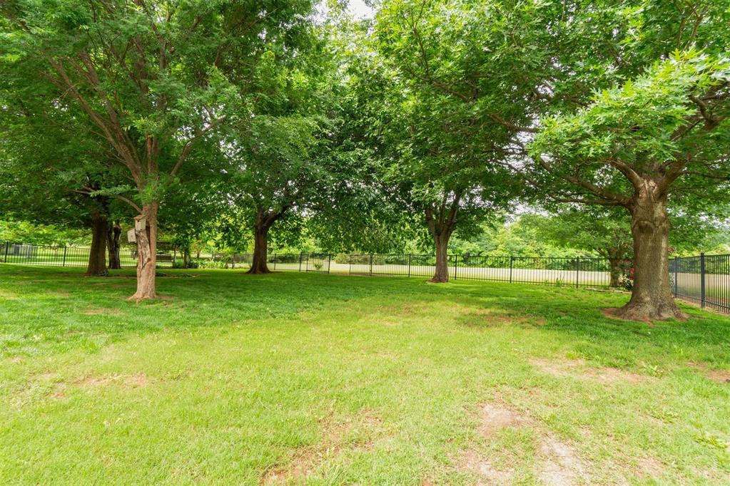 20455 Deer Hollow Drive