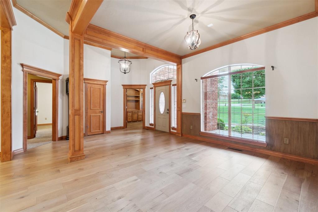 20455 Deer Hollow Drive