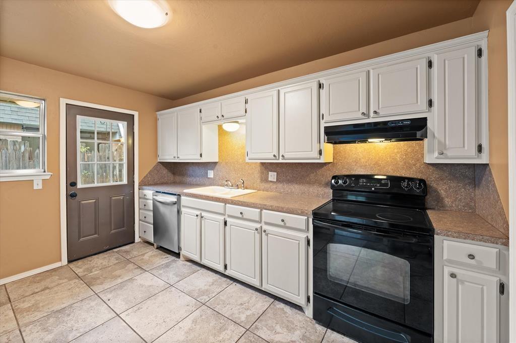 6326 NW 82nd Street