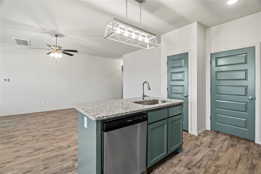 4645 Lincoln Landing