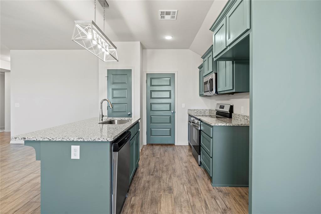 4645 Lincoln Landing