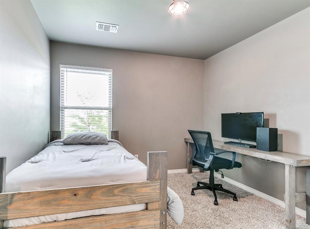 8401 Poplar Drive