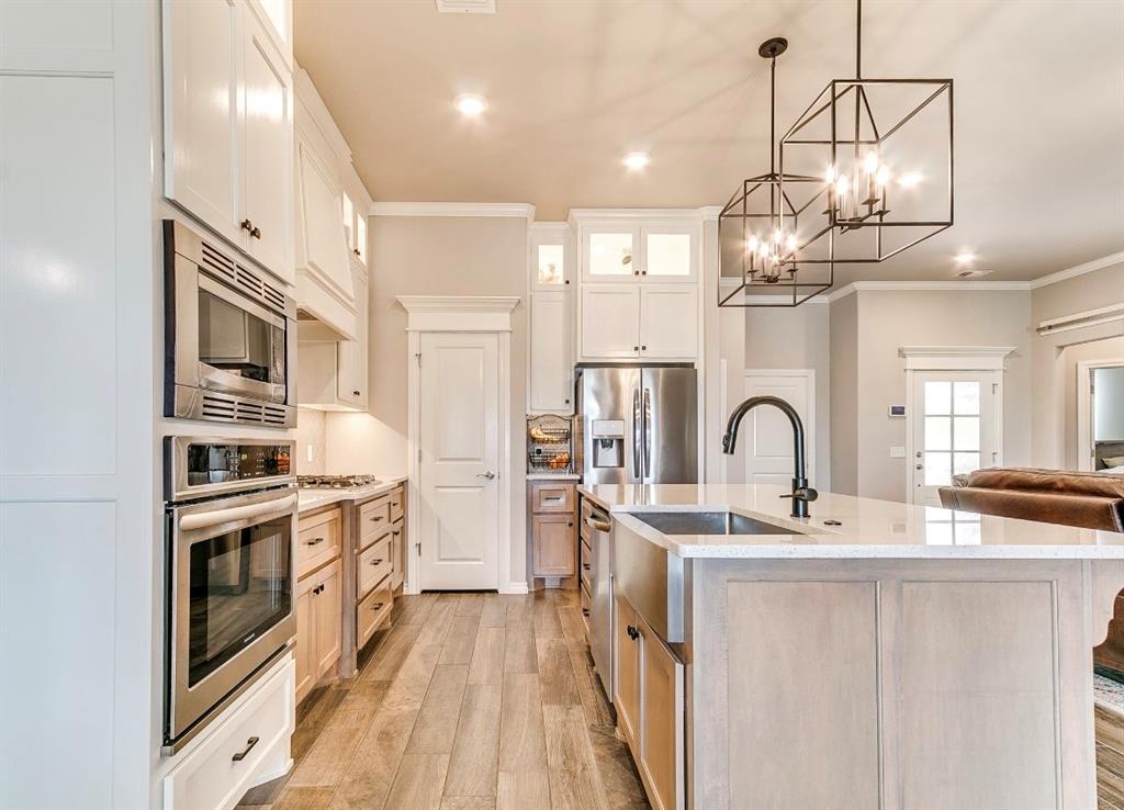 8401 Poplar Drive