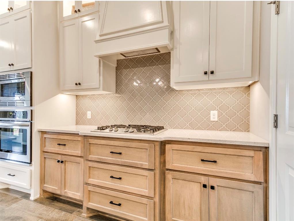 8401 Poplar Drive