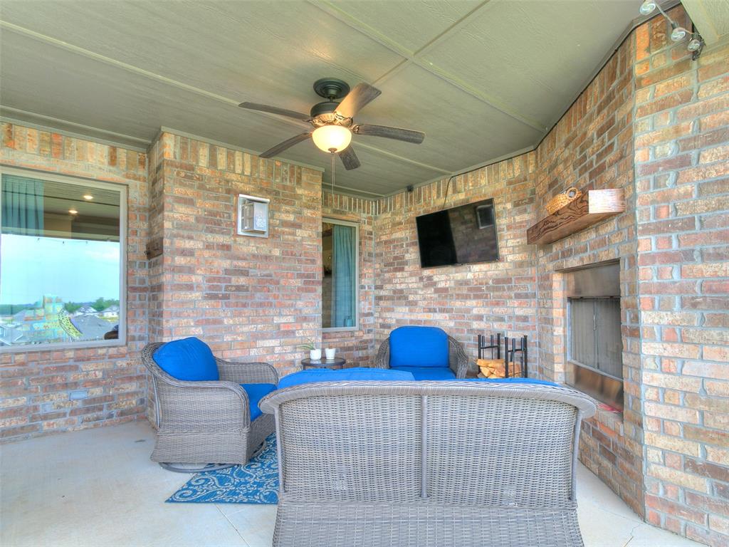 8401 Poplar Drive