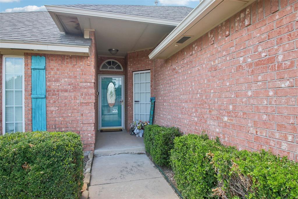 4605 Mackenzie Drive