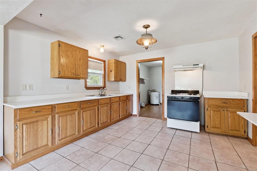 5925 NW 28th Street