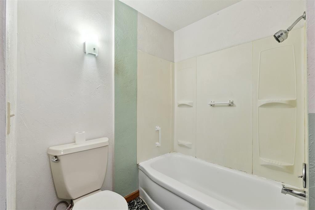 5925 NW 28th Street