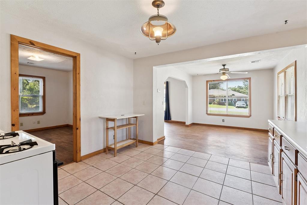 5925 NW 28th Street