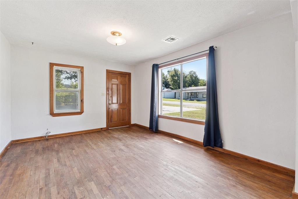 5925 NW 28th Street
