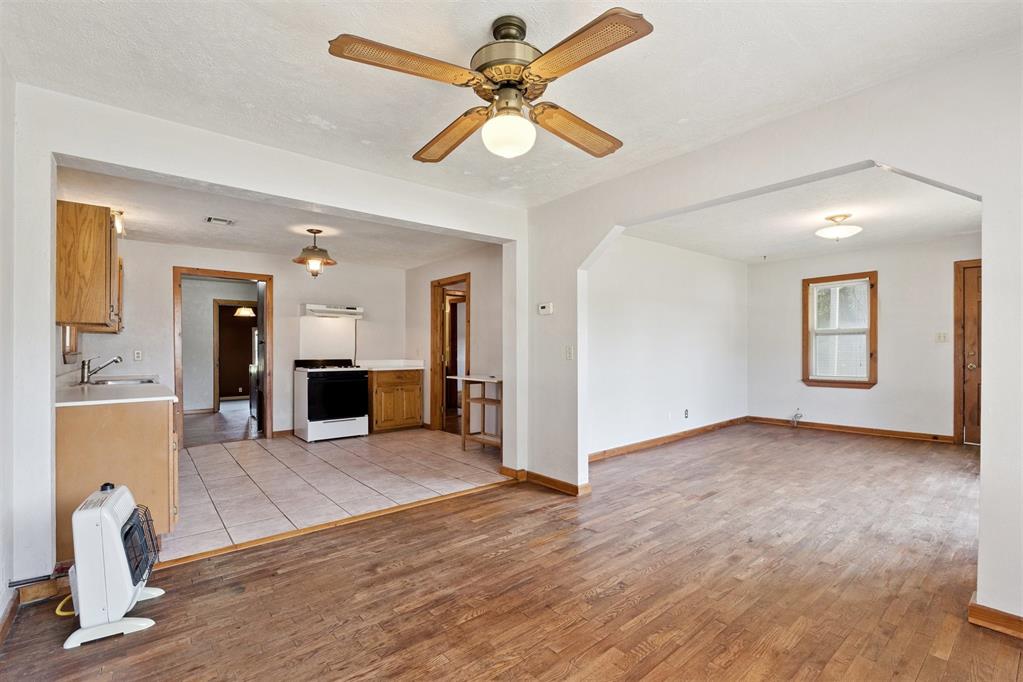 5925 NW 28th Street