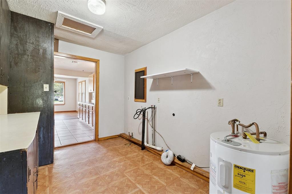 5925 NW 28th Street