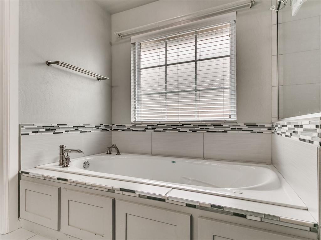 325 SW 173rd Street