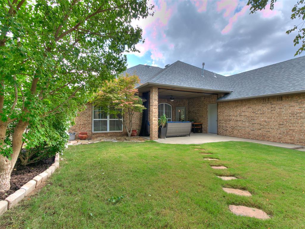 325 SW 173rd Street