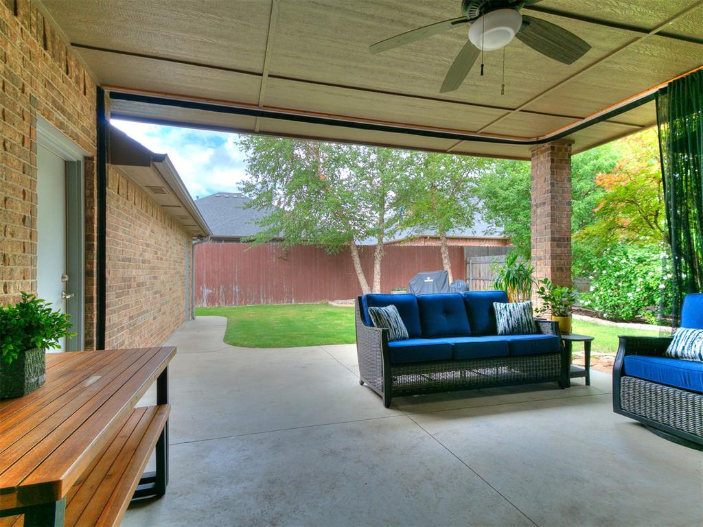 325 SW 173rd Street