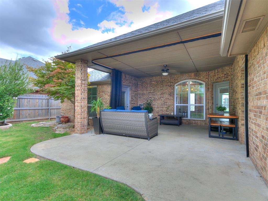 325 SW 173rd Street