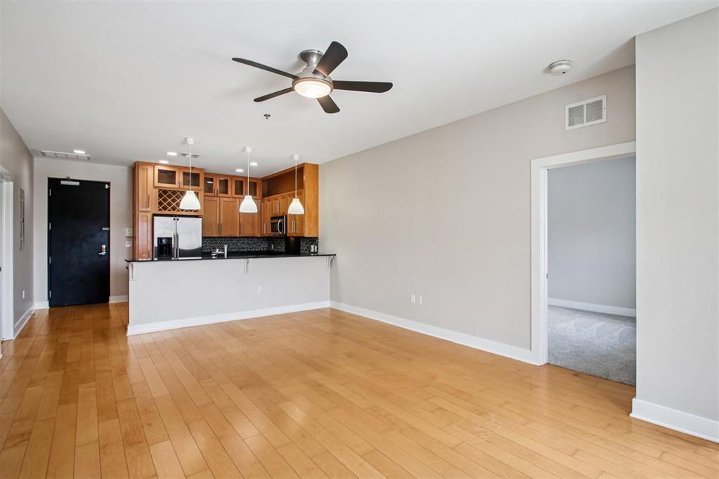 444 N Central Avenue Unit: 204