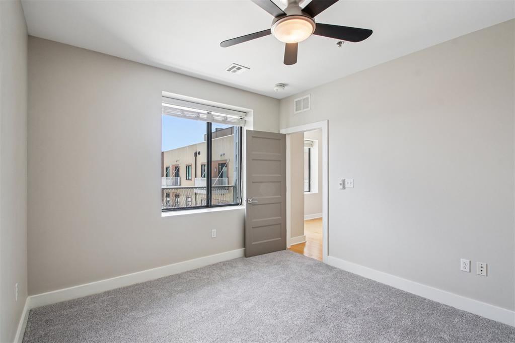 444 N Central Avenue Unit: 204