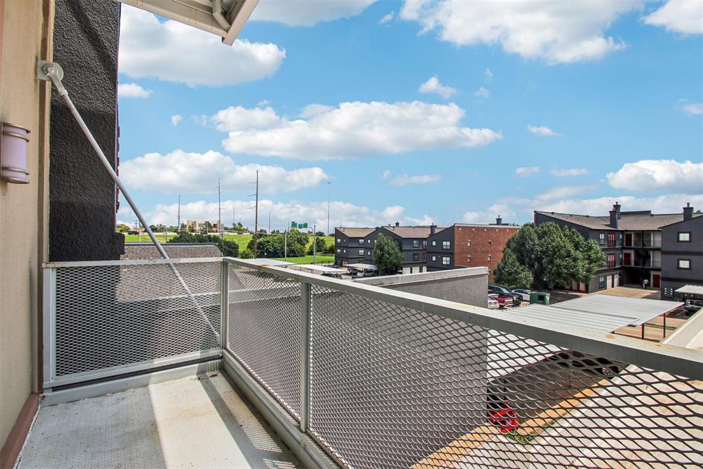 444 N Central Avenue Unit: 204