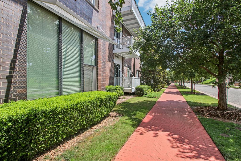 444 N Central Avenue Unit: 204